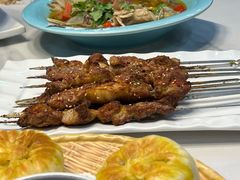 -三江源美食城