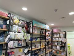 -佳雯宠物医院·皮肤科·内外科(春晓路分院)