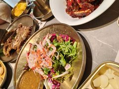-草家酱蟹炭火烤肉店(珲春南路一店)