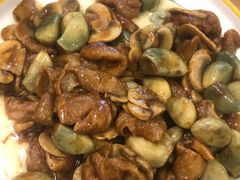 腊八蒜烧肥肠-金豆角砂锅焖面(安贞店)