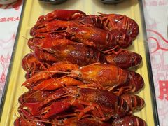 -肥肥虾庄·金牌油焖大虾(汉街SKP店)