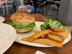 招牌牛肉汉堡-UPPER KITCHEN(延安路店)