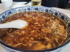 烂蒜肥肠-金蝉食府(维吉奥广场店)