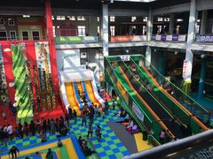 -蒙特利亲子乐园