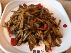-六泰居·尔滨地标·东北菜(泰山路店)