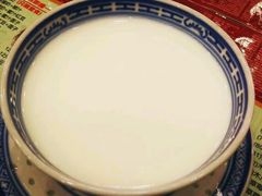 -赵记传承特色牛奶甜品(泉城广场店)