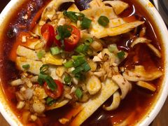 土冒黄喉-炉小二铜锅牛蛙•川湘菜(三里屯店)
