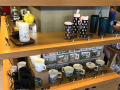 零售区-星巴克(杭州西湖银泰1F店)