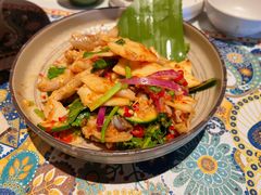 -云海肴·汽锅鸡·云南菜(天山百盛优客店)