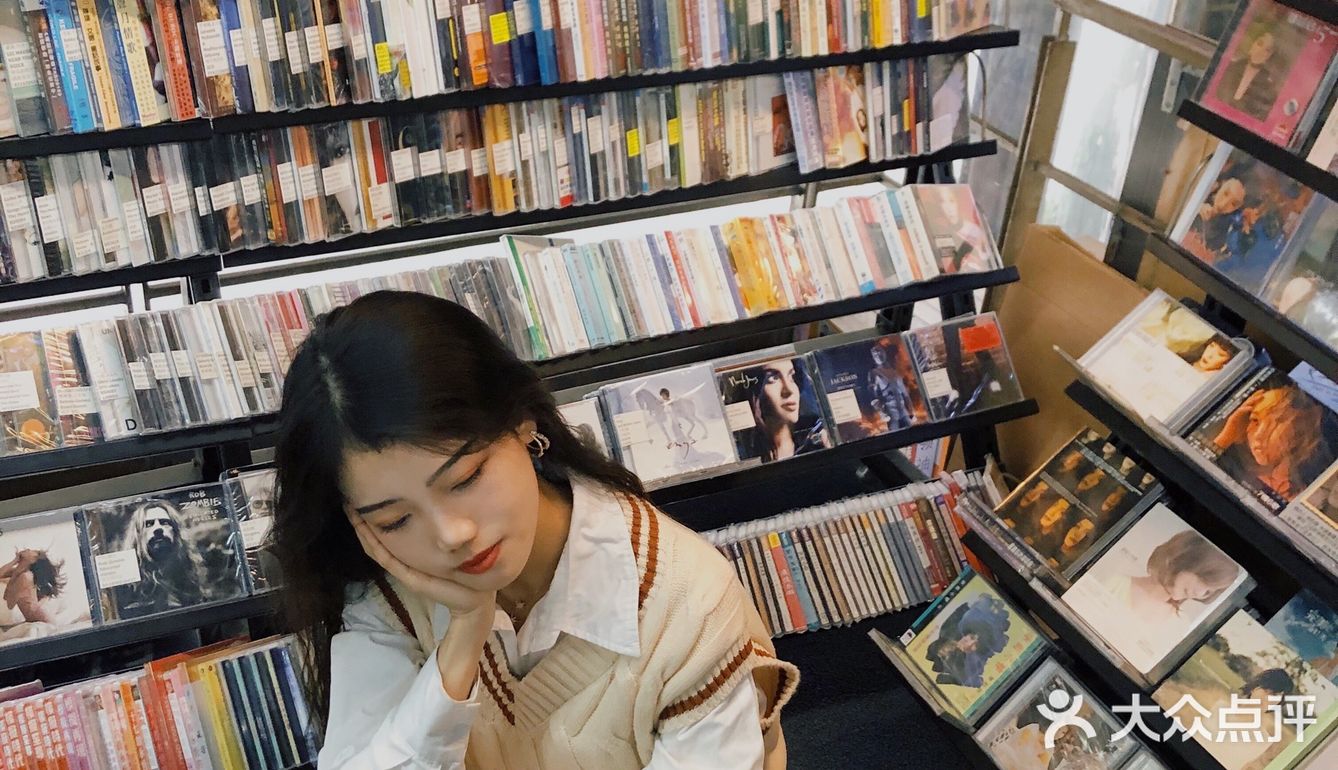 成都探店 | 这家复古CD店也太出片了📸