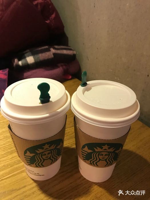 星巴克(新一百店)拿铁咖啡图片 - 第2张