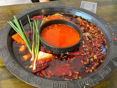 -黄潇洒老火锅(九眼桥宏济巷店)