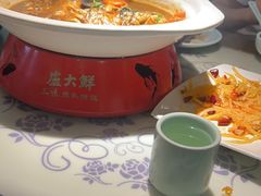-卢大鲜鱼头捞饭(美利广场店)