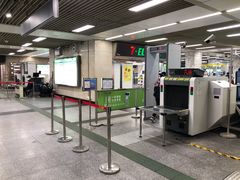 -烈士陵园(地铁站)