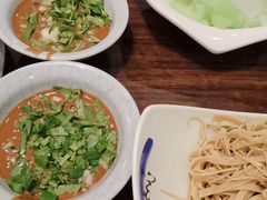 -超越炭火牛蛙火锅鸡(河东店)