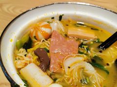 -小蛮椒麻辣烫·麻辣拌(青浦宝龙店)