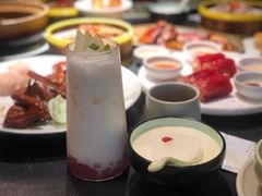 桃桃生打椰椰-蝴蝶里·粤菜·点心(滨江龙湖店)