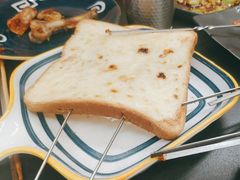 -许哥东北烧烤·铁丳烤串·宫后夹肉(繁花中心店)