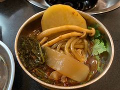 -鸿顺老铁锅美蛙鱼府(解放碑店)
