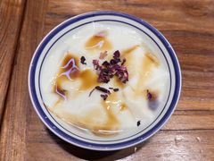 -云阿蛮云南生烫牛肉米线(奉贤路店)