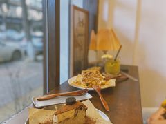 -C.Y Cafe