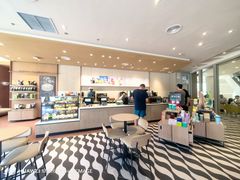 -星巴克臻选(莘庄仲盛店)