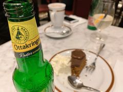 -Cafe Sacher(WIEN)