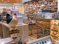 -猫的天空之城概念书店(印象城购物中心店)