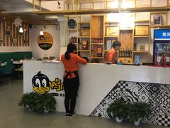 -张大师鸭爪爪特色干锅(南湖店)