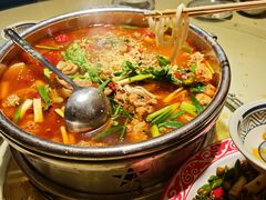 -牟记江湖特色重庆菜鱼蛋青蛙黄鳝海参(巴南区鱼洞鲁能店)