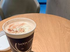 醉心黑摩卡-瑞幸咖啡(时代TIT广场店)