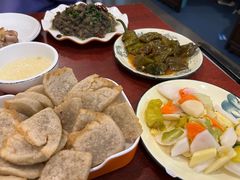 -聚首堂·特色小吃·肘子(什刹海德胜门店)