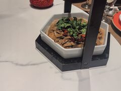 -皇城根·鲁菜济南菜·吊炉烤鸭·炒鸡鱼头(济南旗舰店)