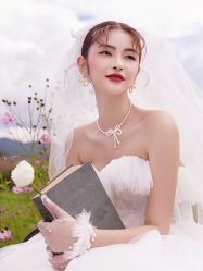 -唯一旅拍·颂当代影像艺术中心(上城店)
