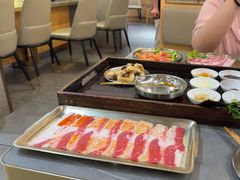 -围炉肉舍•炭烤活鳗•丹东海鲜烤肉(步行街店)