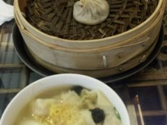 -笑来喜馄饨小笼工坊店(湖滨街店)