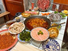 -旧街市鲜货老火锅(大光路店)