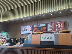 -星巴克(西安益田假日世界店)