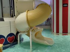 -涨巢·潮玩水疗局