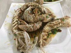 -覃记海鲜美食餐厅