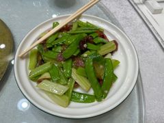 腊肠炒荷兰豆-肥仔顺德菜(龙悦居店)