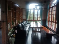 -楠柏弯休闲山庄(梨花溪店)