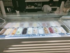-MADO冰淇淋咖啡馆(淘金店)