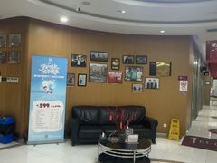 -雅悦齿科(顾村公园店)