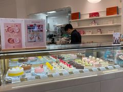 面包甜点陈列柜-PAUL LAFAYET 法式甜品(深圳湾万象城店)