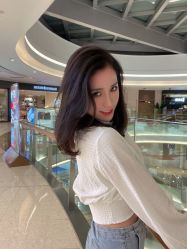 -HAIR CORNER