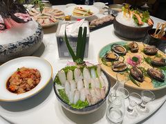 -红鼎豆捞·非遗鲍皇汤火锅(宝丰路店)