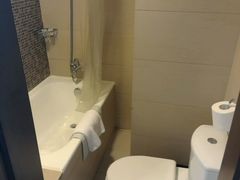 -香港华美达海景酒店