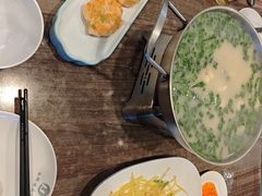 -今鲜源酒店·海鲜锅贴青岛菜(新湛路店)