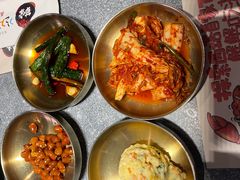 -草家酱蟹炭火烤肉店(珲春南路二店)